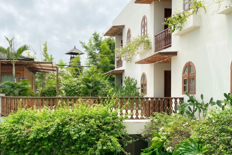 ⚡Electricity Included – Relaxing 1BR Beachside Apartment with Pool Access in Seminyak - Image 2