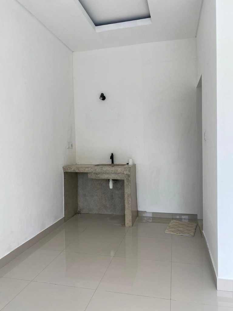 3BR VILLA UNFURNISHED WITH GARDEN ANNUAL RENTAL AT TUMBAK BAYUH  in Canggu - Image 5