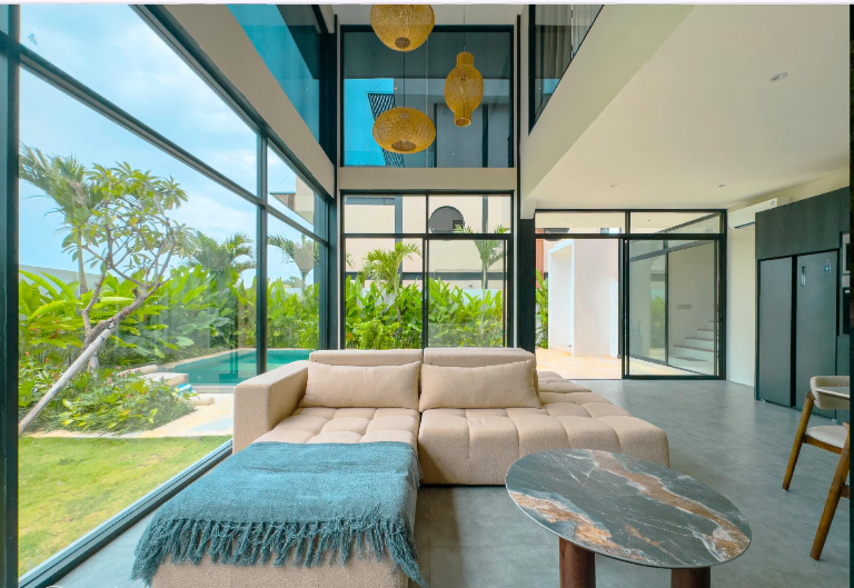 THE OCEAN-VIEW ROOFTOP: 300m to the Beach & Pool & Jacuzzi in Pererenan - Image 2