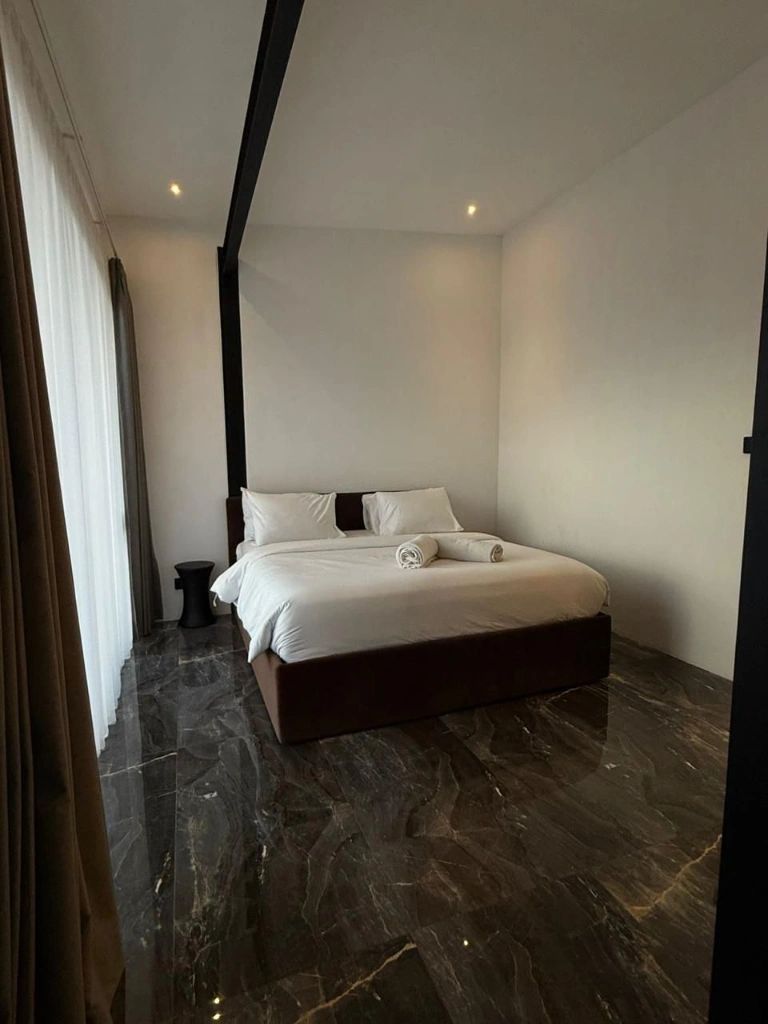 Beautiful luxury modern style 2 bedroom house in Canggu - Image 2