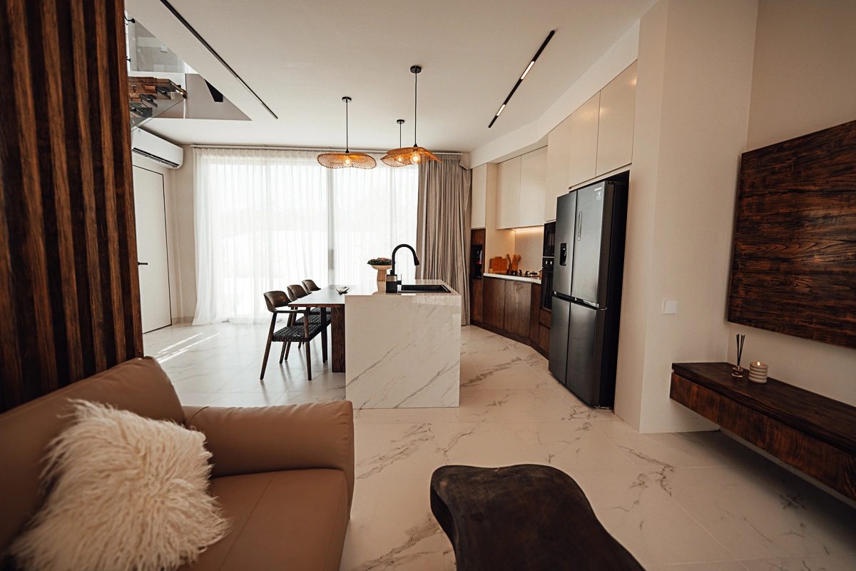 Stunning 3BR Rooftop Villa w/Ocean & Sunset Views in Kuta - Image 4