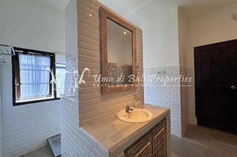 3BR VILLA FOR RENT AT UMALAS | IT 244  in Canggu - Image 4