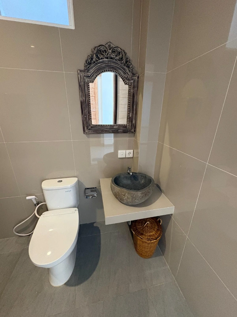 4-bedroom rooftop villa with pool and 360° rice field view in Ubud - Image 4