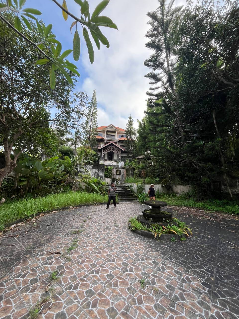 Luxury villa for renovation  in Uluwatu - Image 2