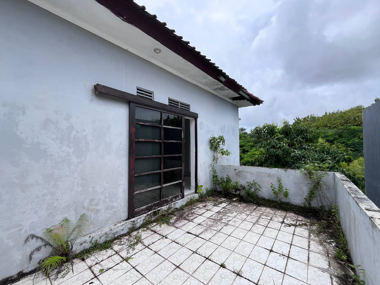 House for sale in Jimbaran (for renovation)  in Uluwatu - Image 3