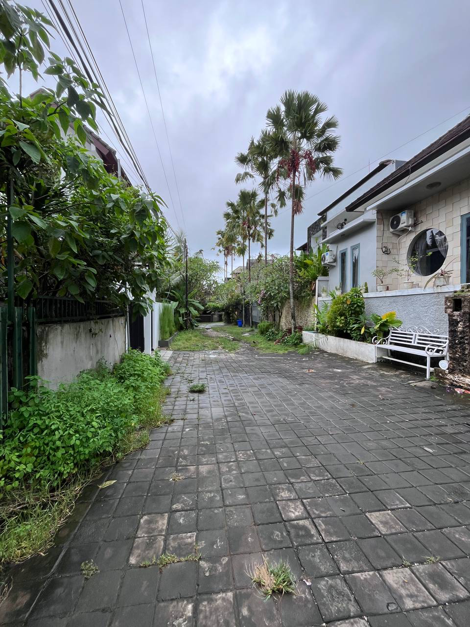 House for sale in Jimbaran (for renovation)  in Uluwatu - Image 2