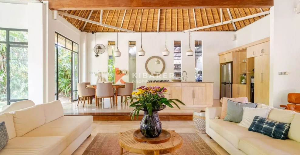 Relaxing Tropical Two Bedroom Villa with Garden Paradise in Umalas YRV4625 in Seminyak - Image 2