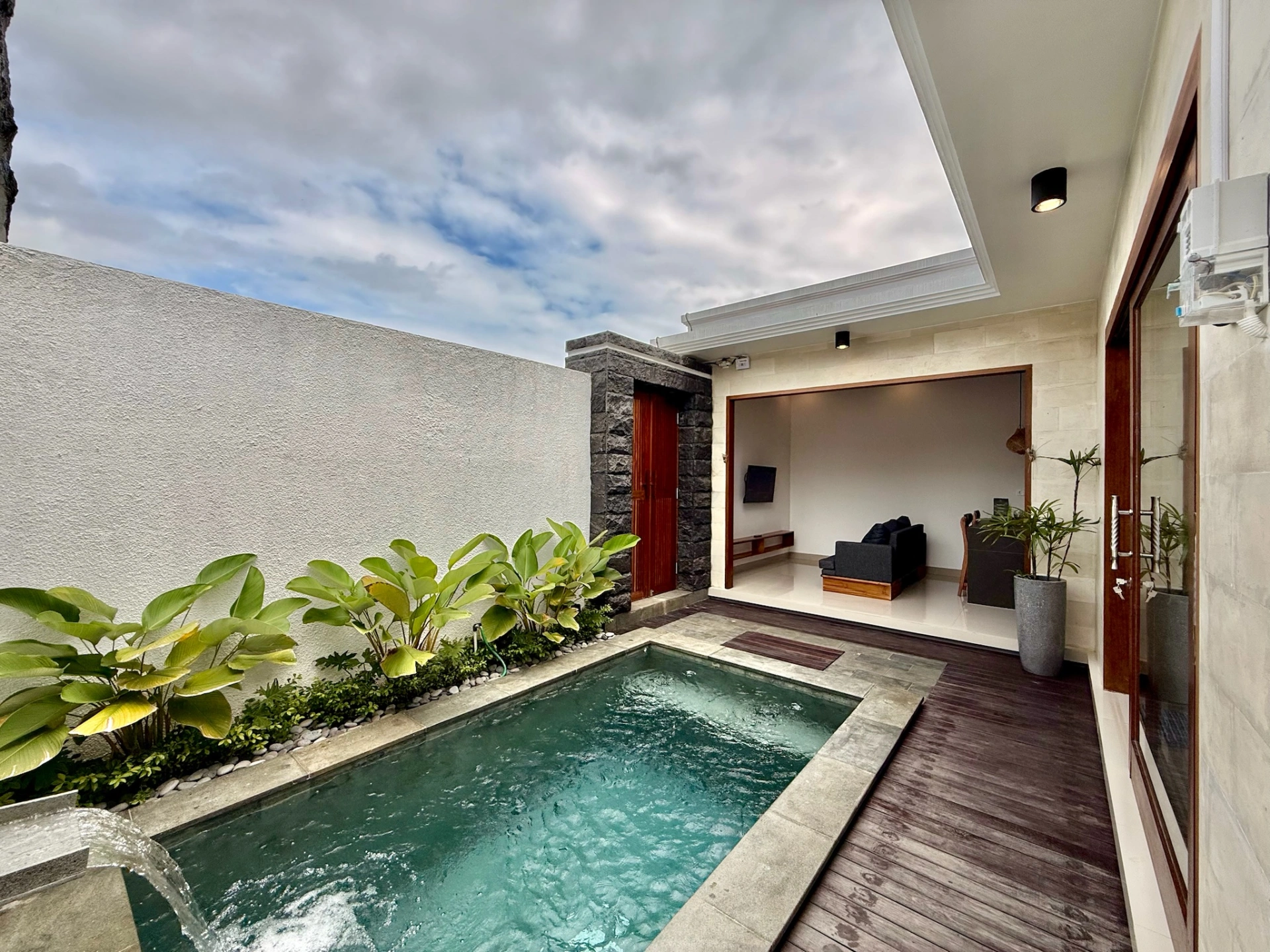 Stylish pool villa near Ubud in Ubud - Image 1