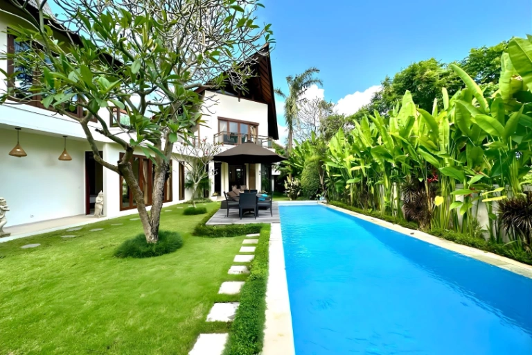 Spacious 4BR Villa with Mountain Views and Elegant High Ceiling in Canggu - Image 1