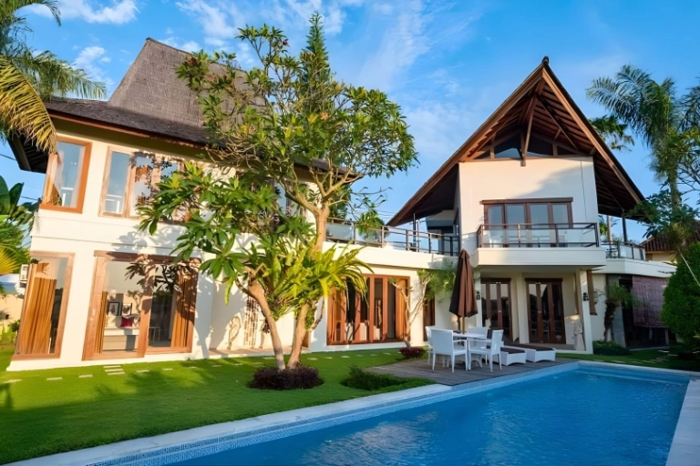 Spacious 4BR Villa with Mountain Views and Elegant High Ceiling in Canggu - Image 2