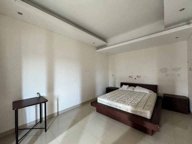 DIJUAL VILLA JALAN UTAMA BERAWA - NELAYAN, CANGGU | RG 165 in Canggu - Image 2