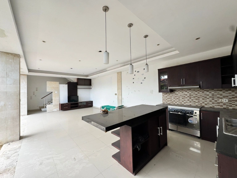 DIJUAL VILLA JALAN UTAMA BERAWA - NELAYAN, CANGGU | RG 165 in Canggu - Image 3