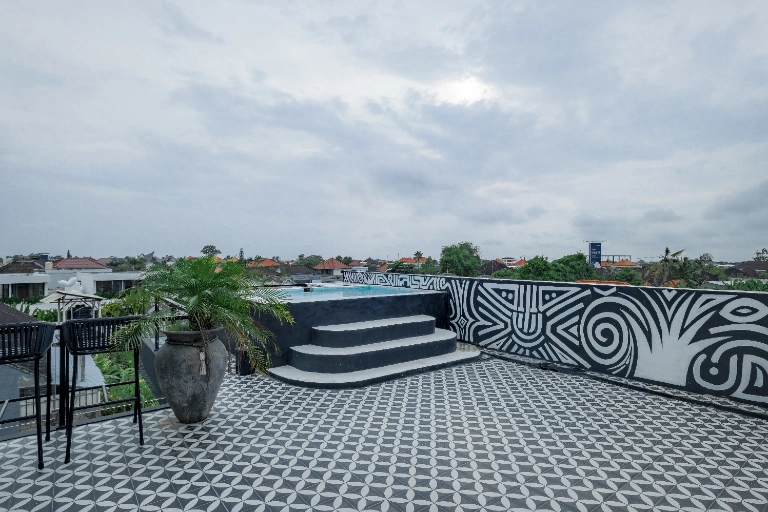 Luxury 2BR Villa w/ Rooftop Lounge, Dual Pools & Movie Projector  in Kuta - Image 4