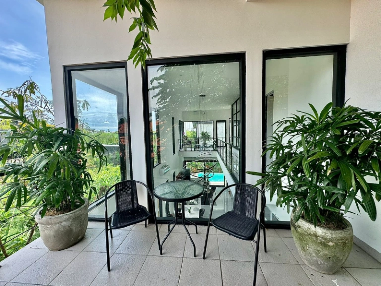 Minimalist 2BR Villa w/ Rooftop & Panoramic Views in North Bali - Image 3