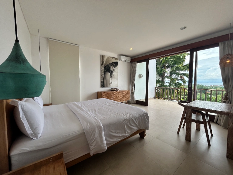 Luxury 4BR Villa w/ Infinity Pool, Ocean & Sunset Views in Uluwatu - Image 2