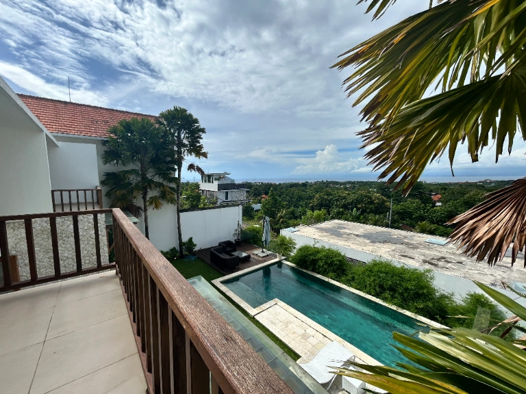 Luxury 4BR Villa w/ Infinity Pool, Ocean & Sunset Views in Uluwatu - Image 4