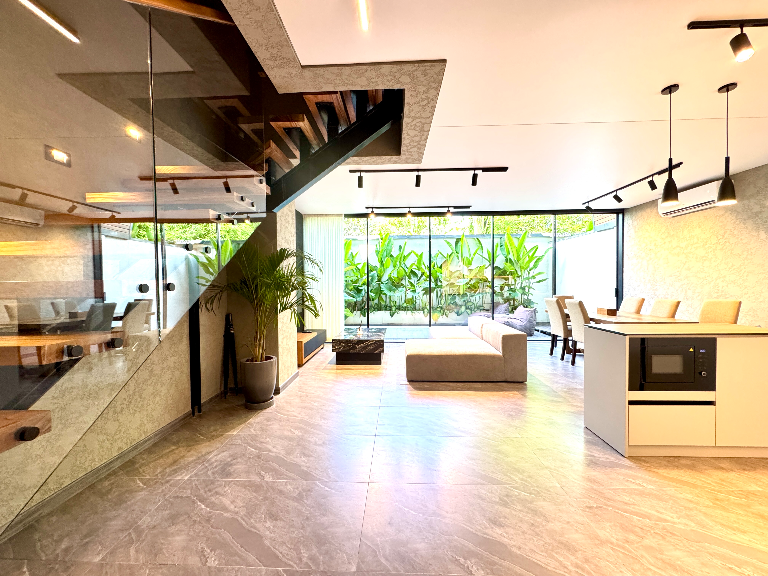 LOFT 2BDR townhouse with Private Pool UMALAS