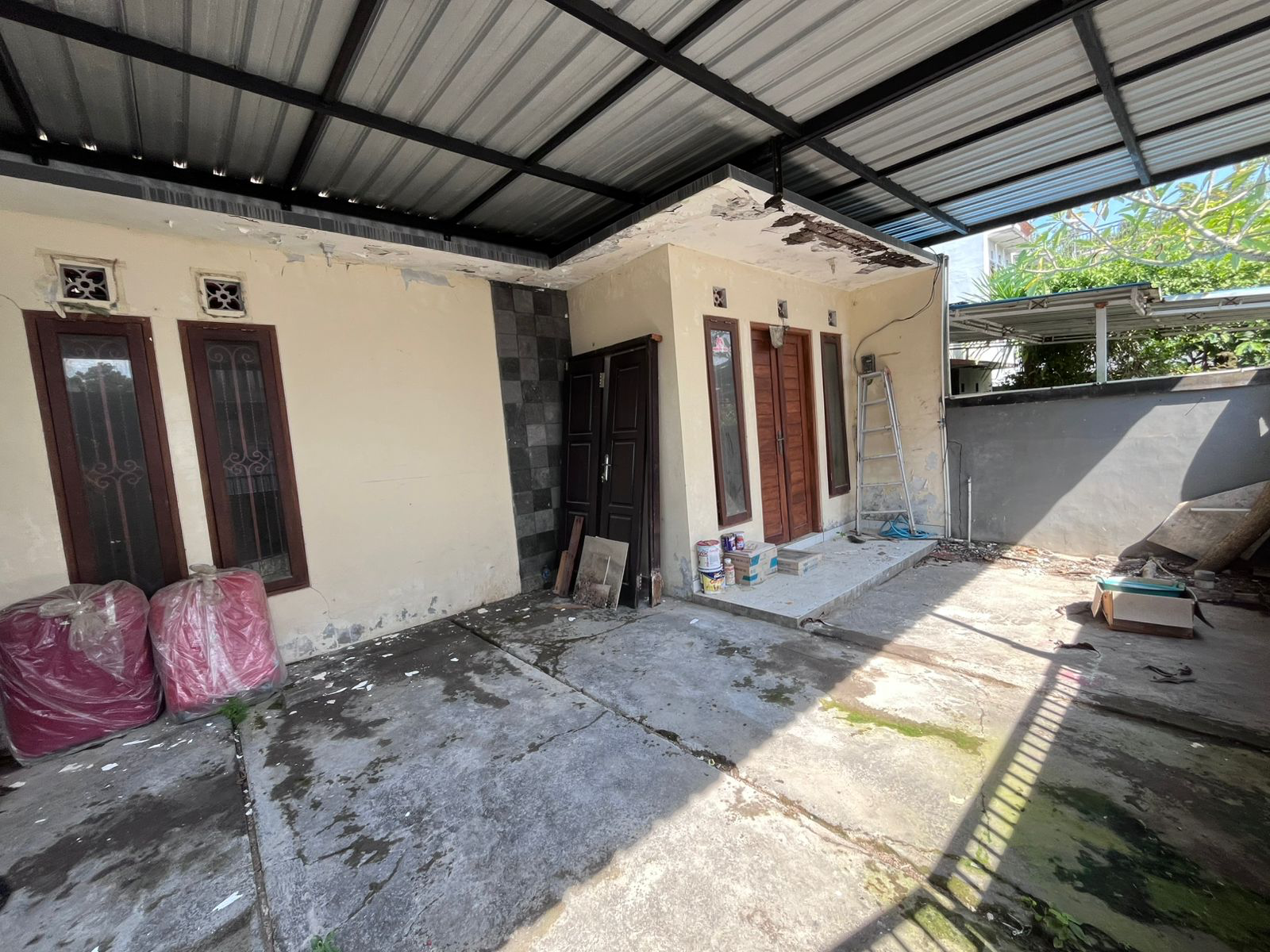 🏚️ Abandoned House for Sale | Kutuh, Kuta Selatan in Nusa Dua - Image 2