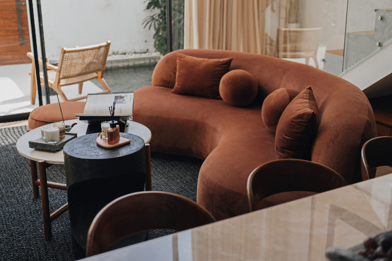 Hidden stylish loft I 750m to beach I 3BR with rooftop and BBQ in Canggu - Image 2