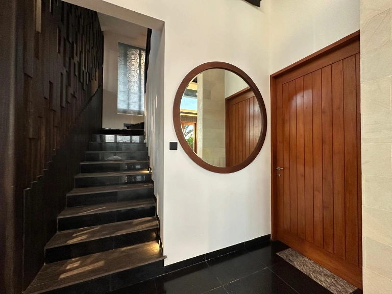 RBS27 - 🏡 3BR LUXURY VILLA – FOR YEARLY RENT, TANAH LOT in Tabanan - Image 2