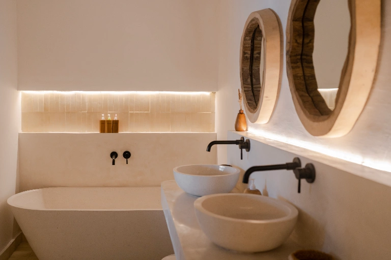 The White Joglo - Stylish and spacious 3BDR WPool! in Pererenan - Image 2