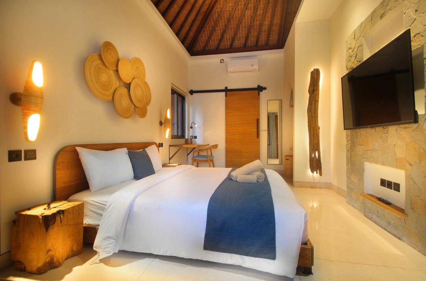 CABALI APARTMENT - UNIT 5 (2BR) in Pererenan - Image 3