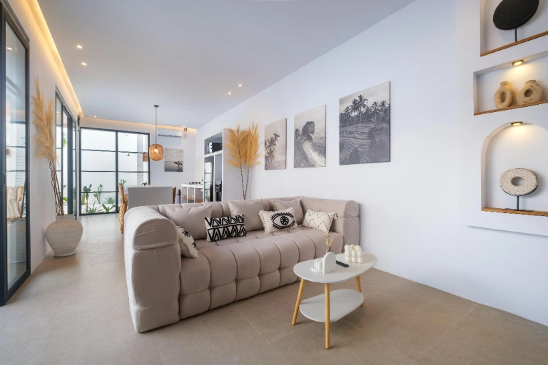 Renovated 2BR Villa with Enclosed Living Room | Fast WiFi  in Pererenan - Image 2