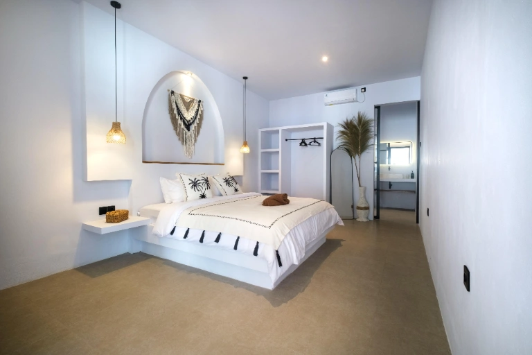 Renovated 2BR Villa with Enclosed Living Room | Fast WiFi  in Pererenan - Image 3