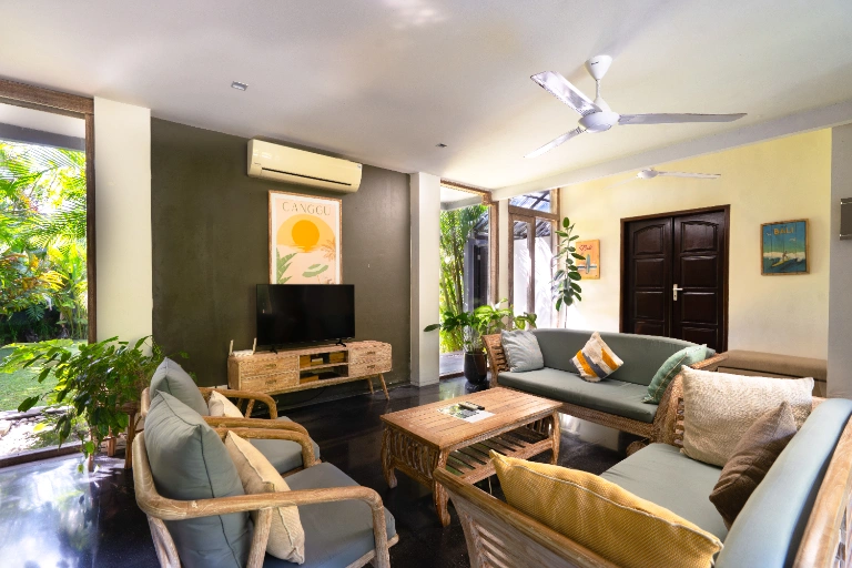 Villa Kebun – Spacious 4BR Family Villa with Garden | Quiet Canggu Area in Canggu - Image 4