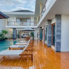 Modern Four Bedroom Luxury Villa in the Heart of Canggu (Berawa) in Canggu - Image 4