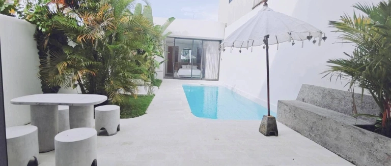 VILLA OR SHOP FOR RENT PERERENAN BEACH  in Pererenan - Image 4