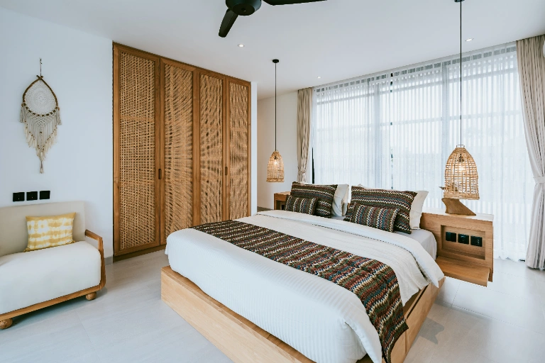 Stunning 3BR Property, Rooftop, Bathtub, 12m Pool in Canggu - Image 5