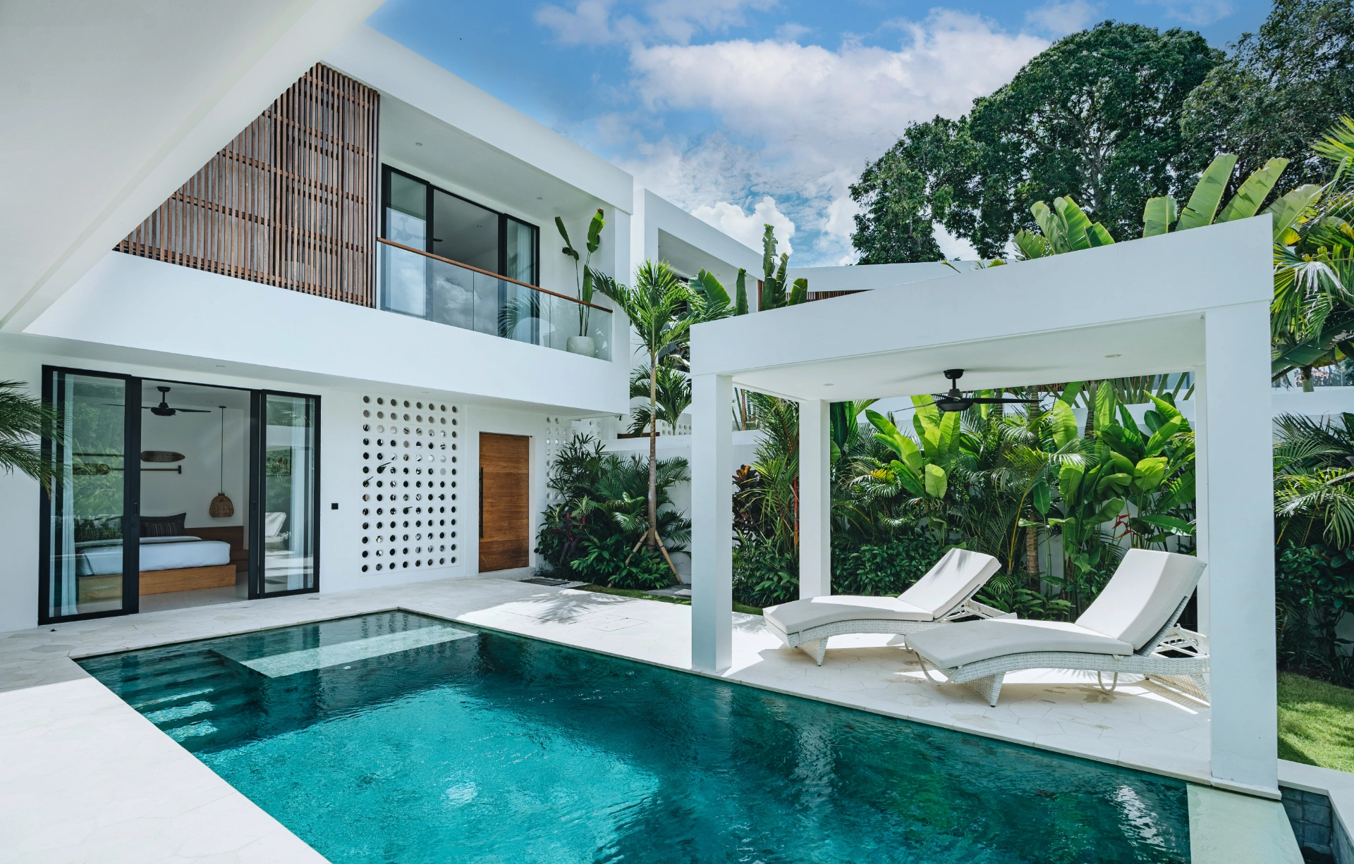 Stunning 3BR Property, Rooftop, Bathtub, 12m Pool in Canggu - Image 1