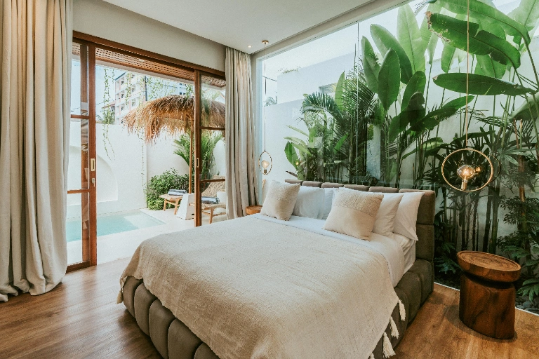 5mins Walk to Pererenan Beach, Skylight Bathtub in Pererenan - Image 5