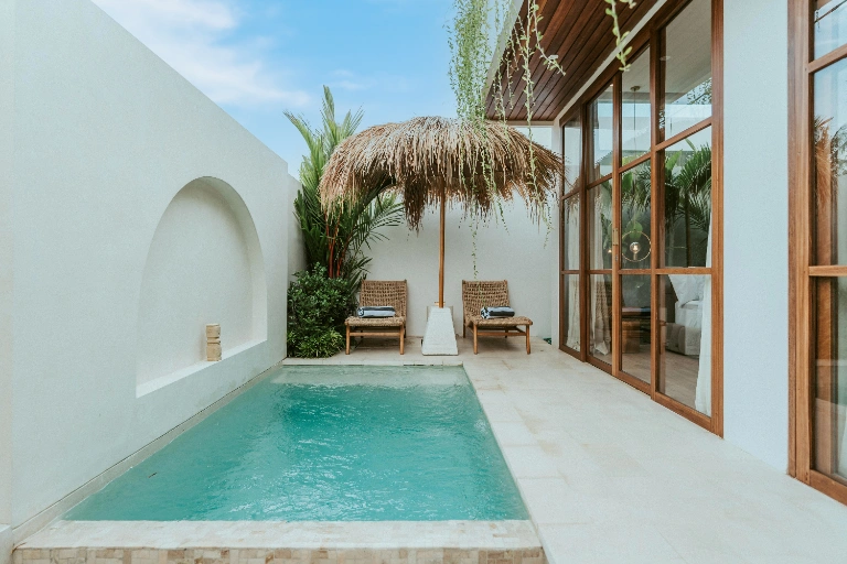 5mins Walk to Pererenan Beach, Skylight Bathtub in Pererenan - Image 2