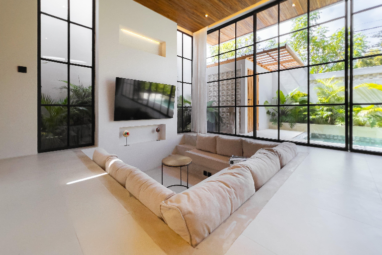 VILLA MONDRIAN in Uluwatu - Image 1