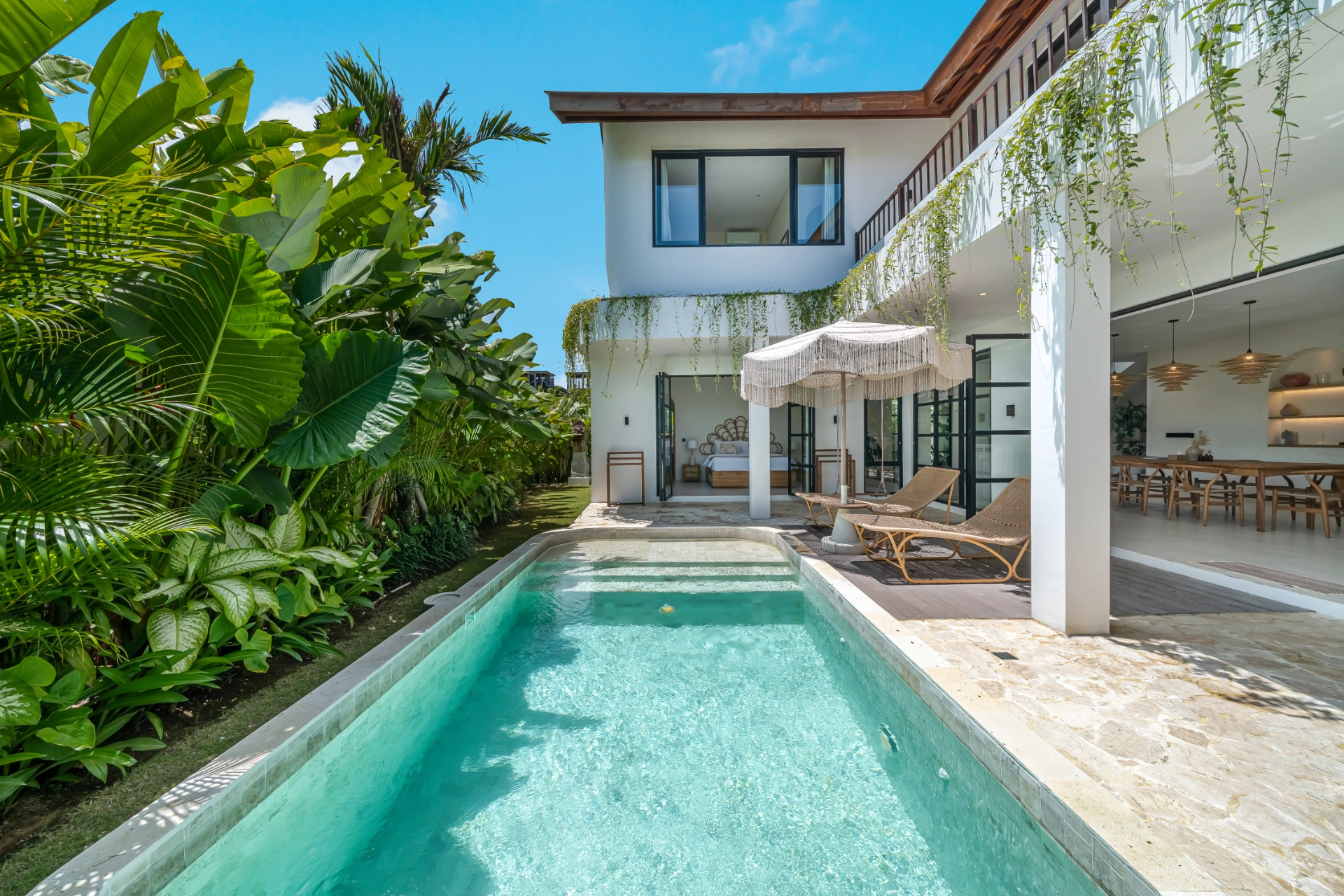 Sunbeam Oasis - Eco-Luxe 4BR Villa · Rooftop Terrace · Near Beach in Seseh - Image 1