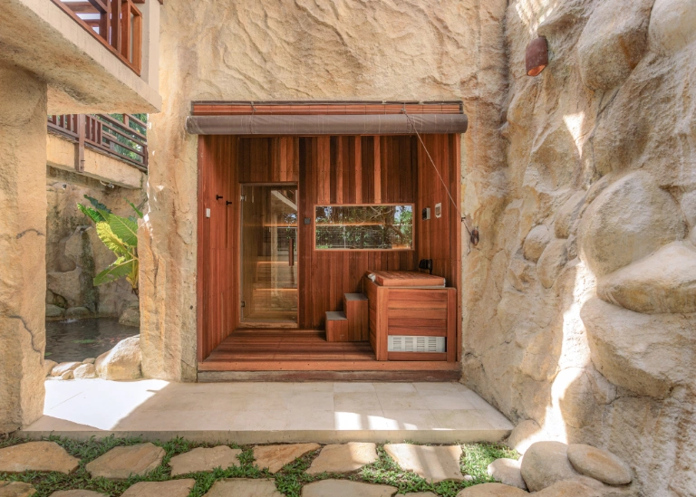 7BD Private Resort-Style Villa - MYN4 in Seseh - Image 2