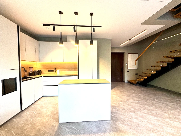 Loft Boutique - Contemporary 2-Bedroom Villa in Umalas in Canggu - Image 3