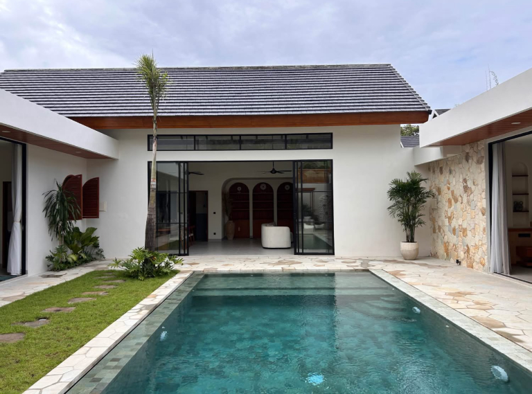 Umalas 4 bedroom in Canggu - Image 2