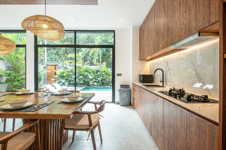 Villa For Rent Batu Belig Seminyak 5 Bedroom AK-4141 in Seminyak - Image 4