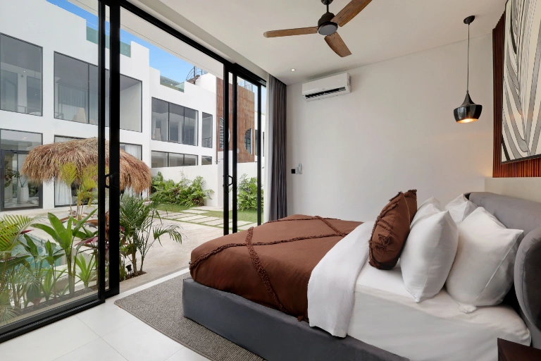 Aquamarine Villa III Pererenan Lot 6 / Oceanview Rooftop /  in Pererenan - Image 4