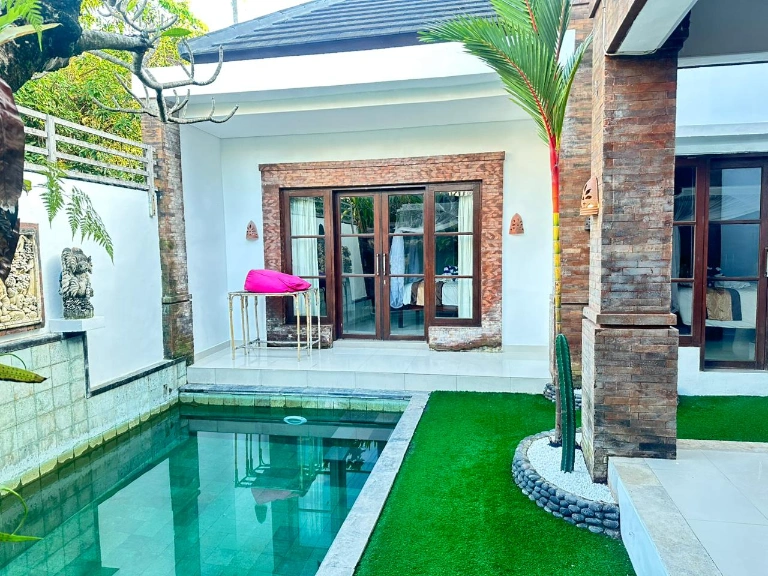 2 BEDROOM PRIVATE VILLA IN BERAWA CANGGU in Canggu - Image 2