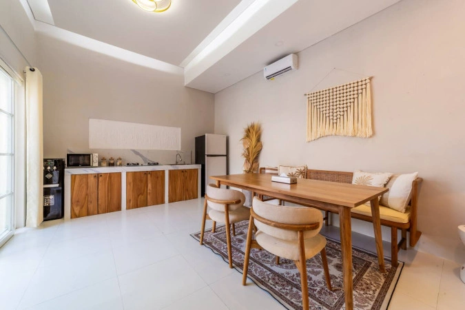 Villa Ahana Room 2 by Orivista 1BR at the heart of Batubolong in Canggu - Image 3