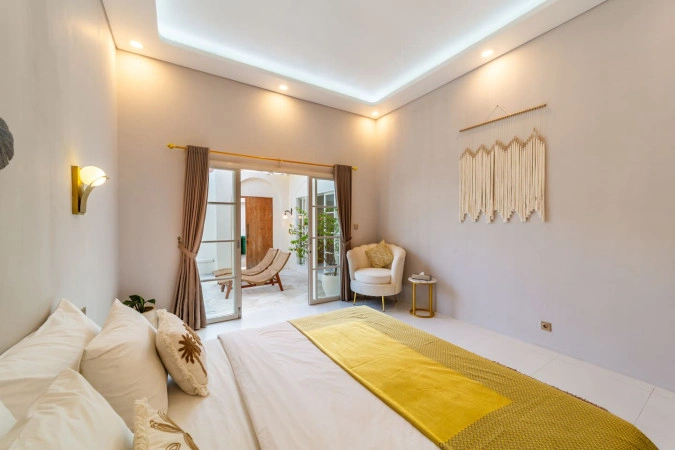 Villa Ahana Room 2 by Orivista 1BR at the heart of Batubolong in Canggu - Image 4