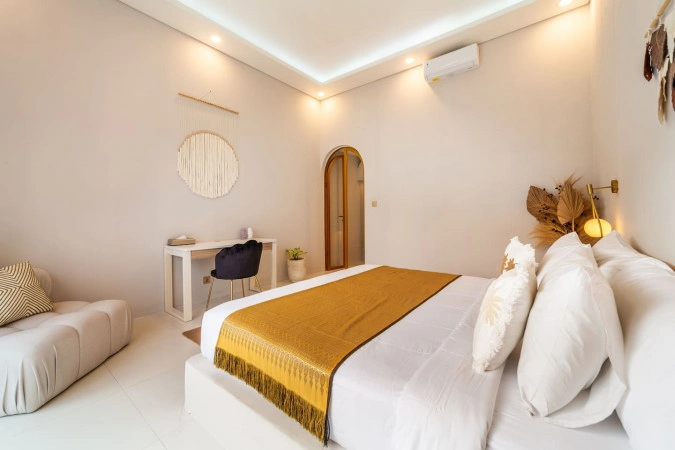 Villa Ahana Room 3 by Orivista 1BR at the heart of Batubolong in Canggu - Image 4