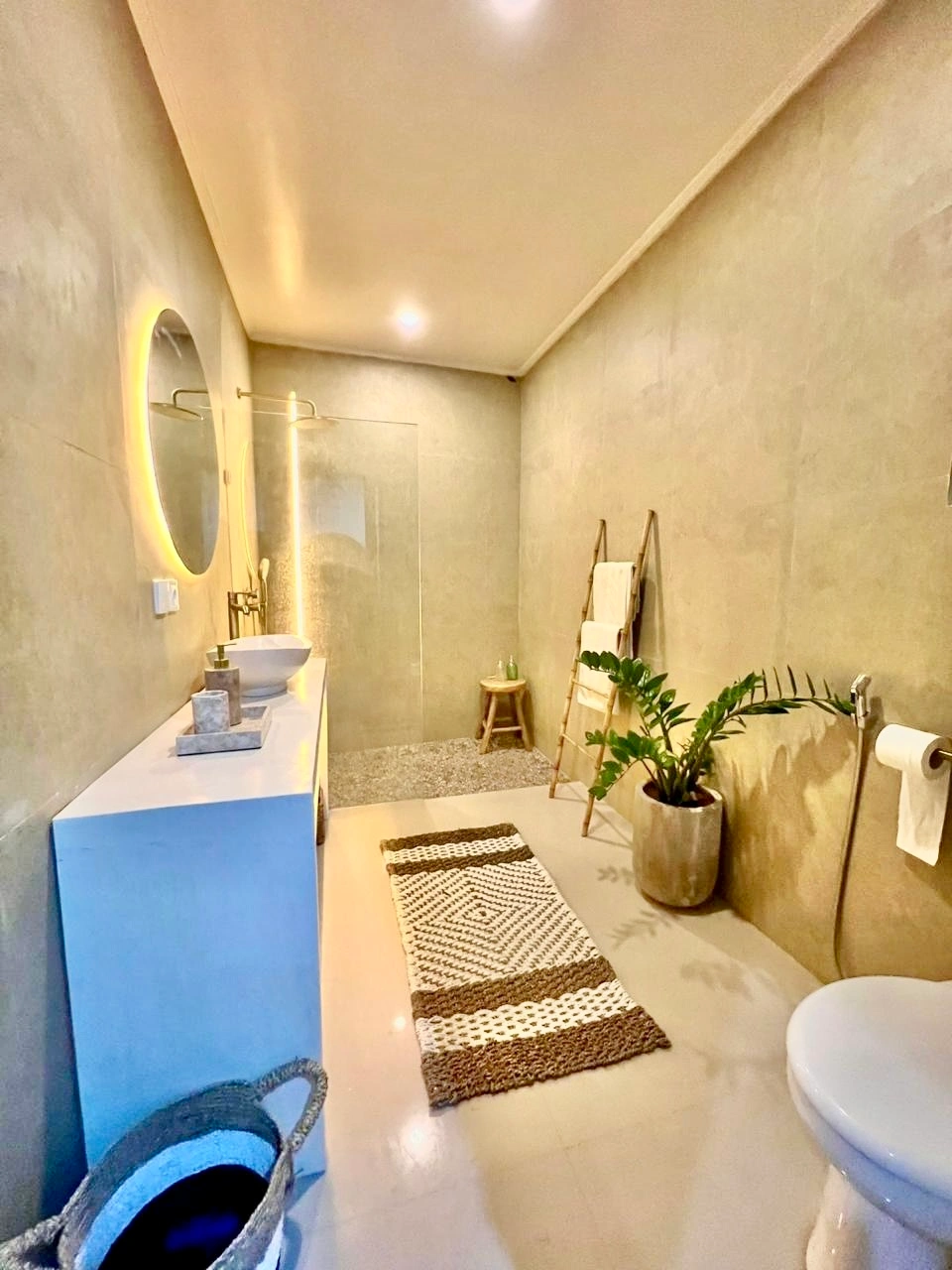 2 BEDROOM SPACIOUS VILLA IN CENTRAL UMALAS in Canggu - Image 4