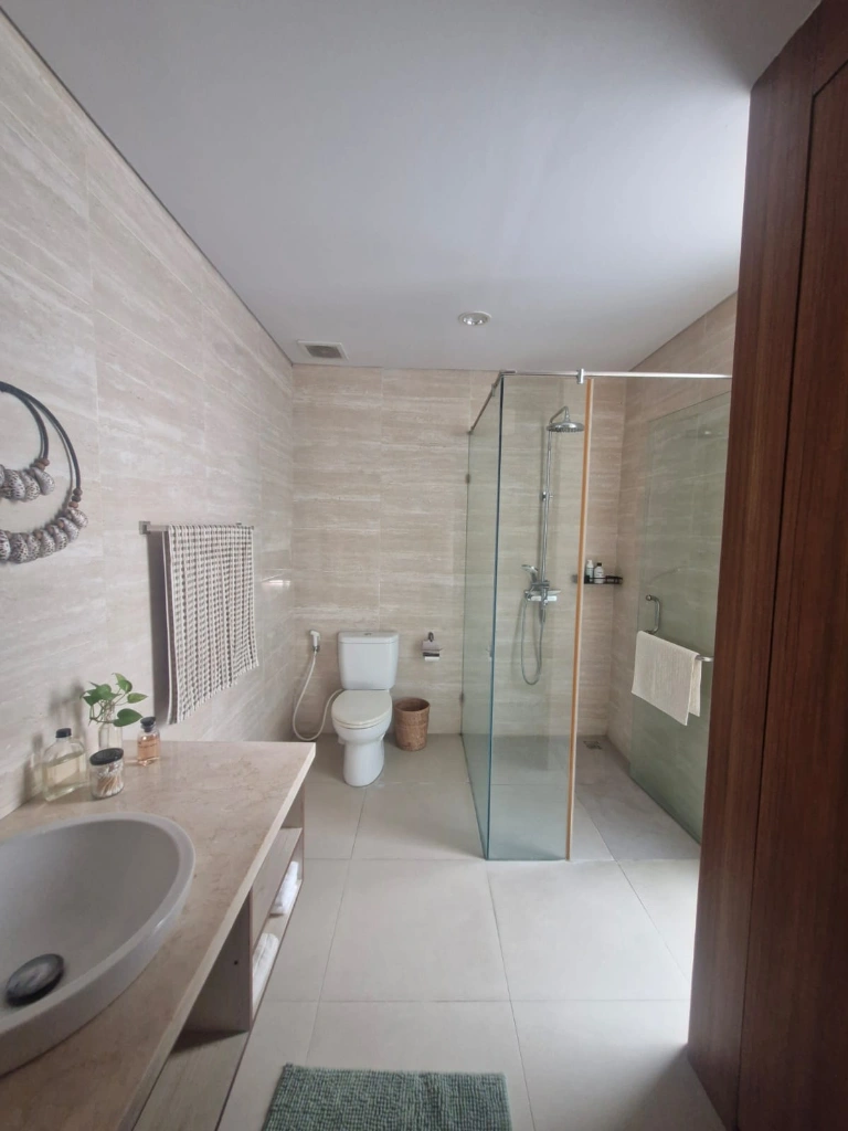 2BR Homey Villa with Rooftop in Cemagi | Walk to Beach | Pet Friendly  in Seseh - Image 4