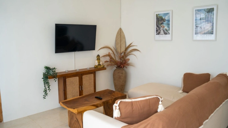 2BR Villa w/ Rooftop & Pool  in Uluwatu - Image 2