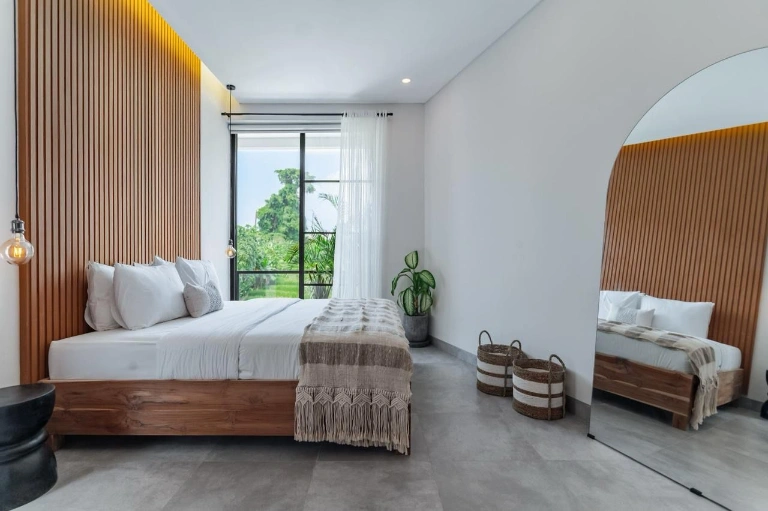 2BR Modern Minimalist Villa w/ Rooftop & Rice Field Views in Canggu - Image 3